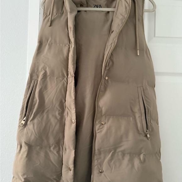 Zara Beige Hooded Vest - Picture 2 of 4